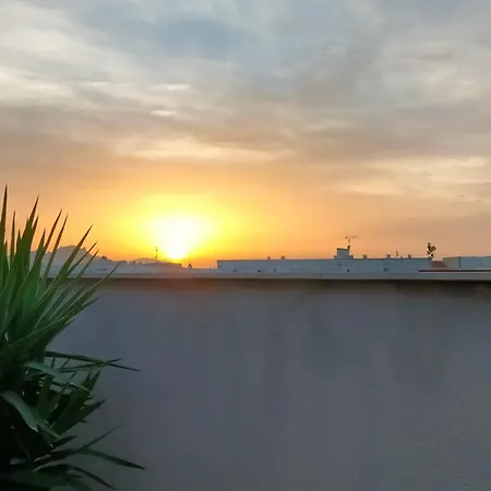 Atico Duplex Con Gran Terraza Por