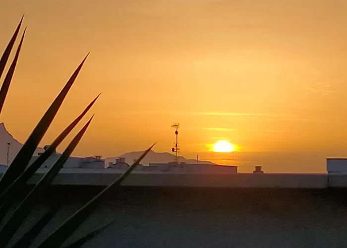 Atico Duplex Con Gran Terraza Por * דניה