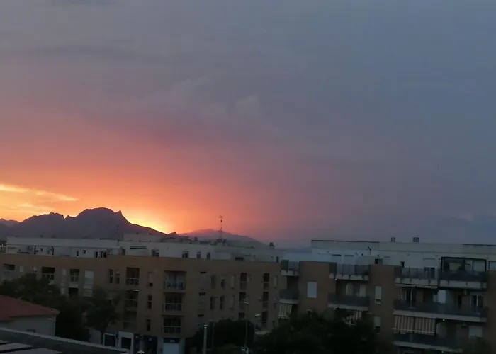 Atico Duplex Con Gran Terraza Por