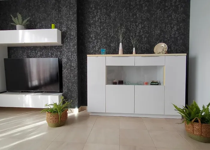 Atico Duplex Con Gran Terraza Por דניה