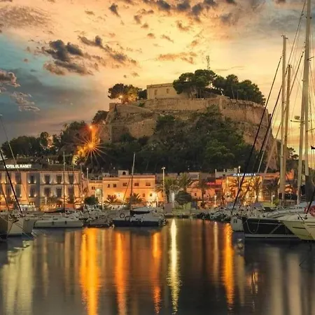 Atico Duplex Con Gran Terraza Por *