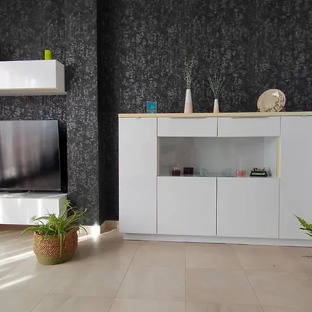 Atico Duplex Con Gran Terraza Por דניה